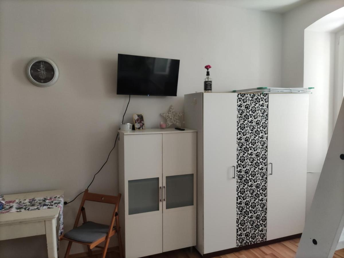 Studio Apartment Kontiki Rijeka Exterior photo